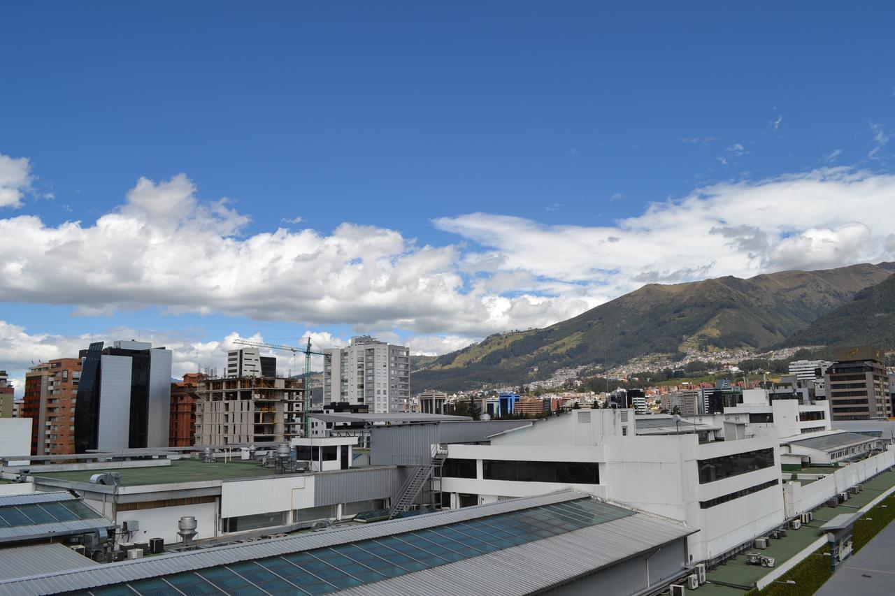 Hotel Sabet Quito Exterior photo